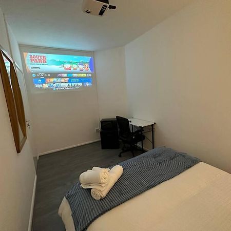 Small Cozy Private Bedroom Zone1 Londres Extérieur photo