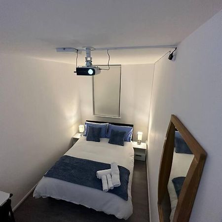 Small Cozy Private Bedroom Zone1 Londres Extérieur photo