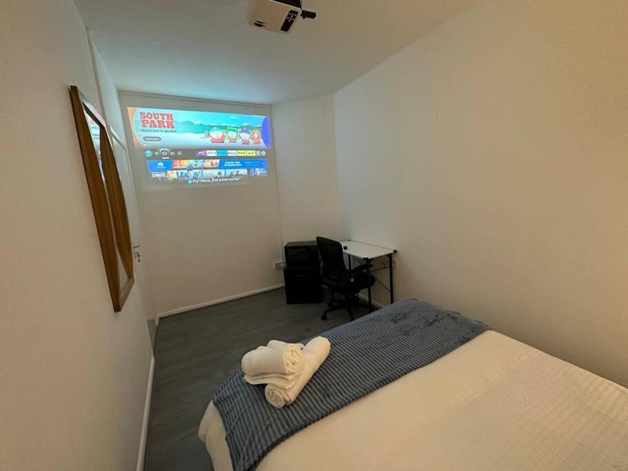 Small Cozy Private Bedroom Zone1 Londres Extérieur photo