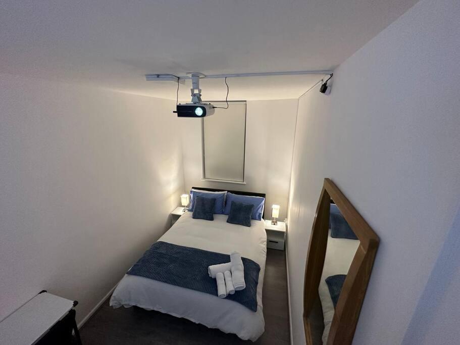 Small Cozy Private Bedroom Zone1 Londres Extérieur photo